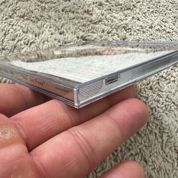 Sabrina Carpenter Man’s Best Friend Standard Signed Insert CD - Picture 5 of 8